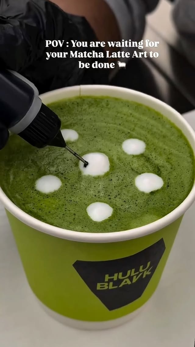 A better way to drink your Matcha Latte 🍵🐑 Would you try this? 📍HULU BLAVK